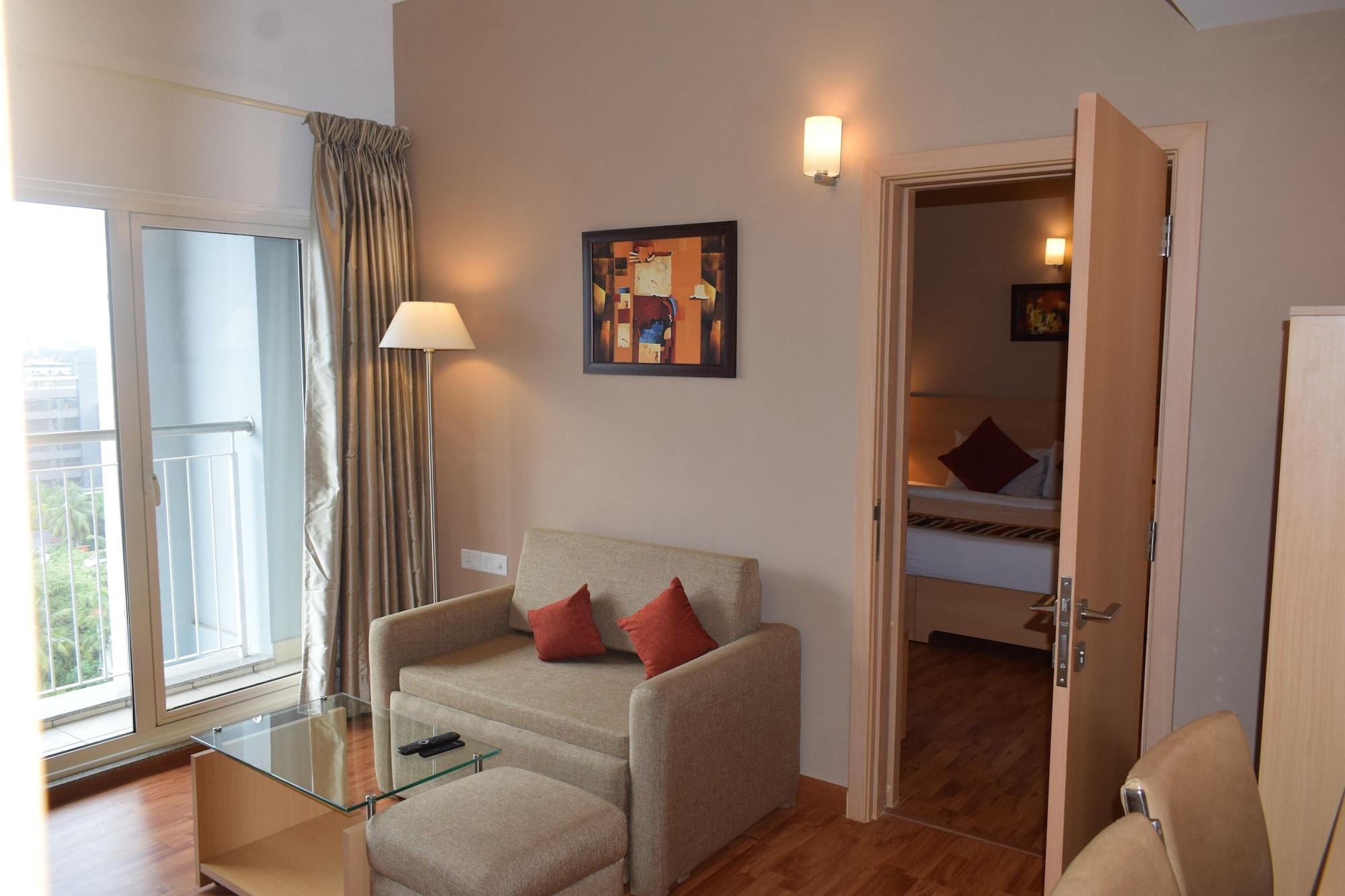 Starlit Suites Kochi Exterior foto