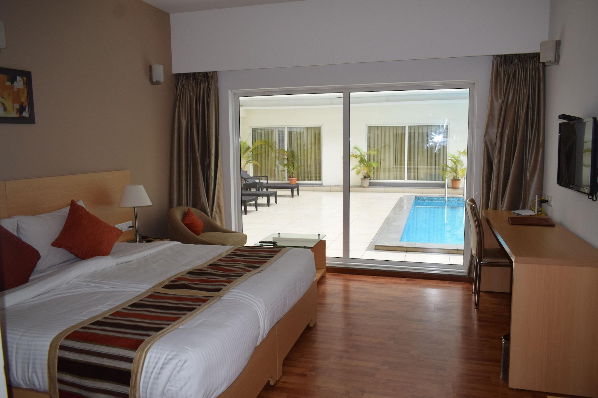 Starlit Suites Kochi Exterior foto