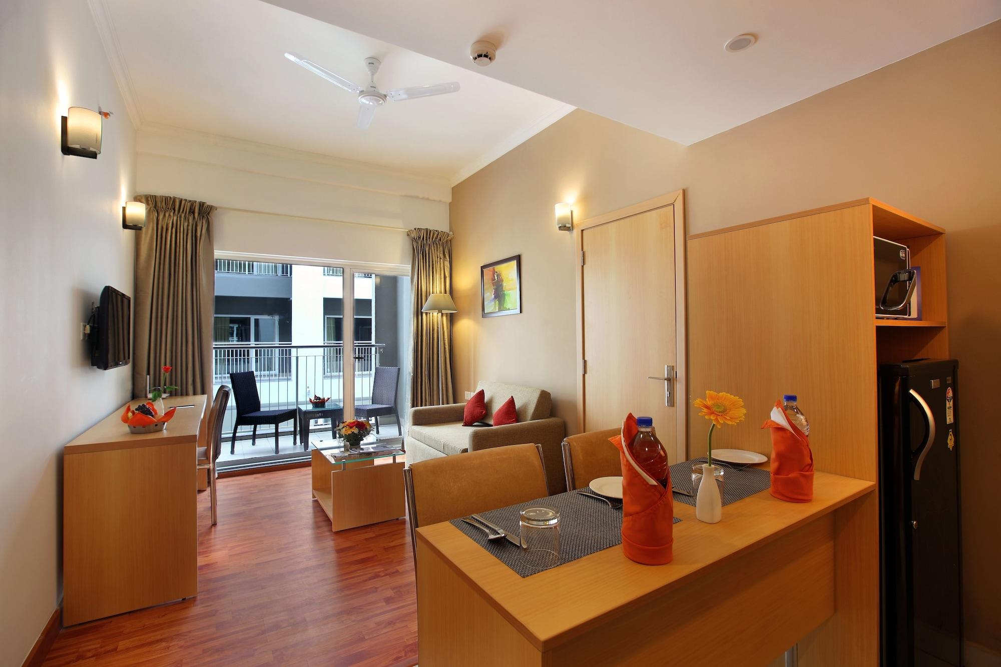 Starlit Suites Kochi Exterior foto